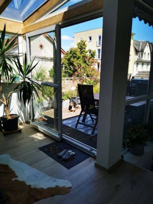 großzügige 4 Zi. Maisonette Whg. in top Lage OF mit EBK und großer Dachterrasse