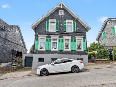 Freistehendes Einfamilienhaus mit Garage und großem Garten in Remscheid-Kremenholl