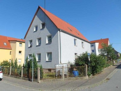 Ab Nov. 2025: Kleine 2-Zimmer-Singlewohnung in RÖDERAU * Laminatboden * separater Essküche * Dusche