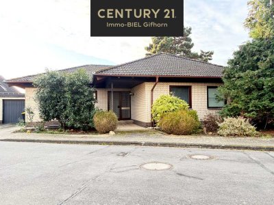 Ihre Chance: Bungalow mit Walmdach, Ausbaureserve und stillem Garten