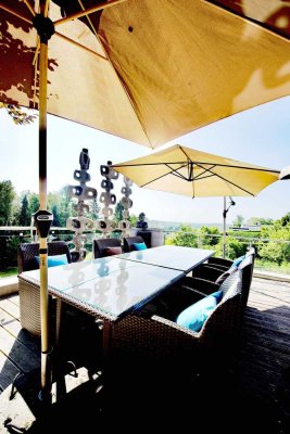 Starnberger See - Villa mit 150qm sep. Wohnung - Traumausblicke