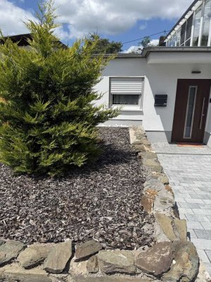 Wohnen wie im eigene Haus mit Terrasse und große Garten. Barrierefrei - Provisionfrei -