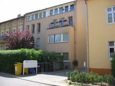 direkt am Krongut Bornstedt, Eigentumswohnungen (VERMIETET), nur im Paket mit weiterer Wohnung