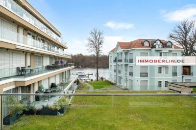 IMMOBERLIN.DE - Wasserblick zur hauseigenen Marina! Luxuriöse Wohnung mit Balkon + Pkw-Stellplatz
