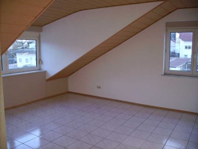 2 Zimmer Dachgeschoßwohnung von Privat