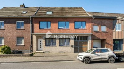 Raum für die ganze Familie – Charmantes Zweifamilienhaus mit Gartenidylle
