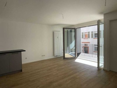 Erstbezug mit EBK und Balkon: schöne 1-Zimmer-Wohnung in Carlowitzstraße, Wiesbaden