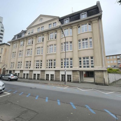 Elegante 4-Zimmer Dachgeschosswohnung in Offenbach Stadtmitte