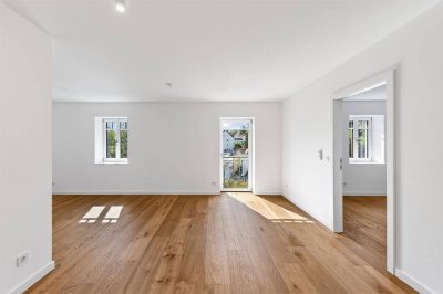 Perfekt für Zwei!Helle 2-Zimmer Dachgeschosswohnung mit sonnigem Balkon