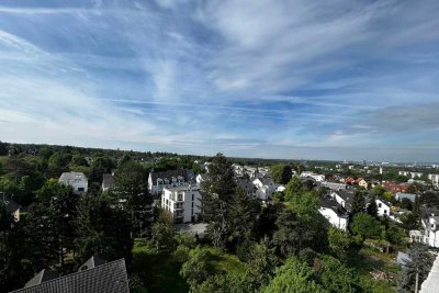 F-Sachsenhausen: Spektakulärer Weitblick! Schönes 1-Zimmer-Appartment in sehr guter Lage!