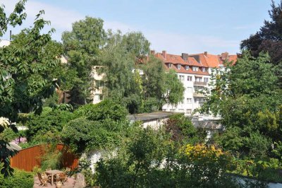 Hannover Südstadt: Lichtdurchflutet, komfortable 3-Zi-DG ca. 61qm, 8qm S-W Balkon, 3.OG