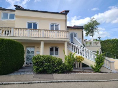 EXKLUSIVE 2  ZIMMER  DG WOHNUNG MIT EBK GARAGE UND BALKON - MM EISENBURG