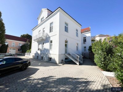 DACHGESCHOSSWOHNUNG MIT BALKON MÖGLICHKEIT IM VILLEN COTTAGE - GEMEINSCHAFTSPOOL