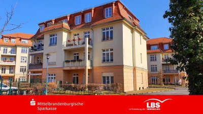 Vier Zimmer, Terrasse und Stellplatz
