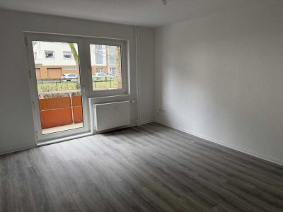 Erstbezug nach Sanierung - 2 Zimmer Wohnung mit Balkon im 1.Obergeschoss