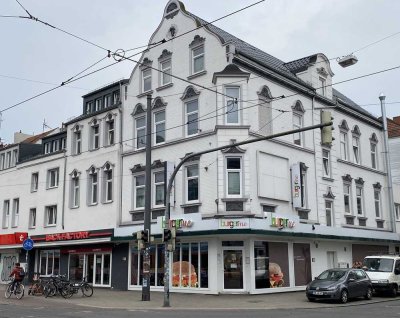 Schöne Wohnung in der Neustadt mit Einbauküche und Balkon