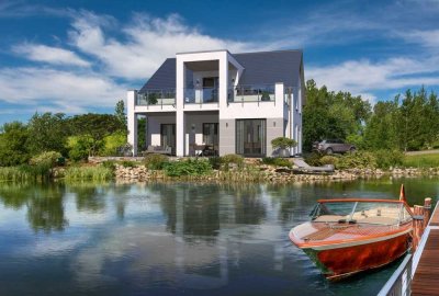 Leben am Wasser im Hamptons Style - 10 Jahre Heiz - und Energiekosten geschenkt