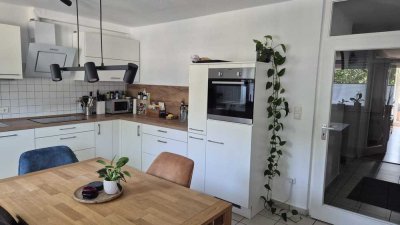 Schöne 2-Zimmer-Wohnung mit offenem Kamin– Ruhig und zentral gelegen