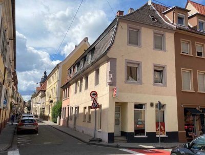 Attraktive Kapitalanlage: Renditeobjekt - Wohn- und Geschäftshaus im Herzen von Landau