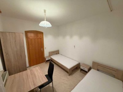Stilvoll modernisiert: Doppelhaushälfte in Heilbronn-Böckingen