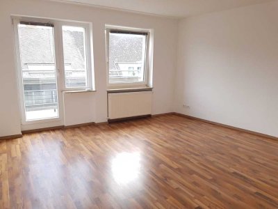 Moderne Innenstadtwohnung mit Balkon und Tageslichtbad
