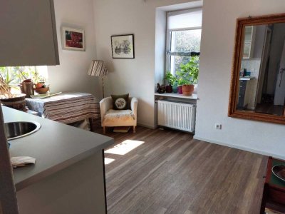 Geschmackvolle 2-Raum-Wohnung mit gehobener Innenausstattung in Kronberg