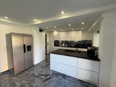 Modernisiertes Mehrfamilienhaus (A+) in Pretzfeld – Energieeffizient wohnen