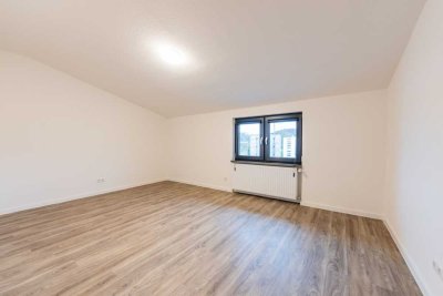 Lichtdurchflutetes, modernes WG- Zimmer zu vermieten