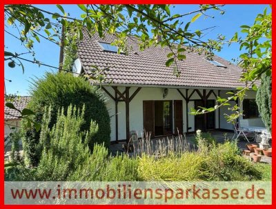 Charmantes Haus mit Garten und Garage - ideal für Familien!