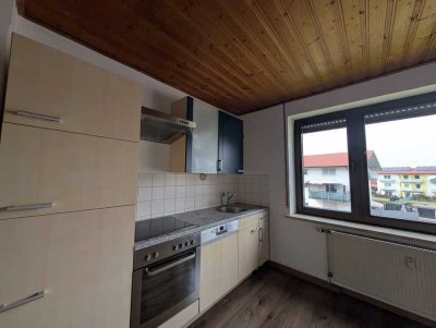 Freundliche und gepflegte 3-Raum-Wohnung mit Balkon in Waging