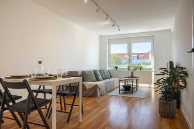 Sanierte 2-Zimmer-Wohnung in zentraler Lage von Haunstetten - barrierefrei & modern
