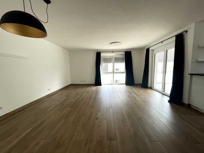 Schöne und neuwertige 3,5-Raum-Wohnung mit Innenausstattung EBK und Balkon in Wellendingen