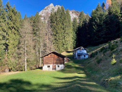 Idyllischer kleiner Hof in den Trentiner Dolomiten zu verkaufen