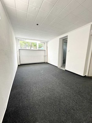 1 Zimmer Appartment / Büro im Keller in guter Lage von Schlebusch nähe Klinikum