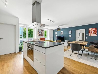 STILVOLLE WOHNUNG MIT RUHIGER LOGGIA INS GRÜNE | ca. 118 m² | 5 Zimmer möglich |RUHELAGE IM INNENHOF | INKLUSIVE KÜCHE | PARKPLATZ VORHANDEN | ZWEITBEZUG | 