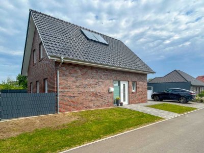 In 5 Minuten am Spieksee! Modernes Einfamilienhaus mit Carport auf großem Grundstück!