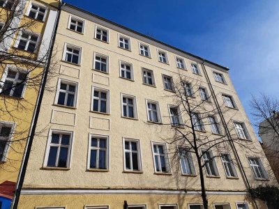 Helle, leerstehende 2 -Zimmer Wohnung in Friedrichshain - ideal fuer Eigennutzer oder Kapitalanleger