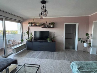 Wunderschöne große 1,5 Zimmer Wohnung mit EBK und fantastischem Balkon