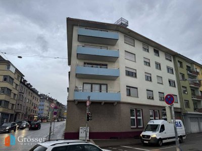 leerstehende schöne zentrale 3 Zimmer Wohnung
