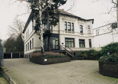 ca. 54 m² großes Dachgeschoss-Apartment in Bündener Innenstadt zu vermieten!