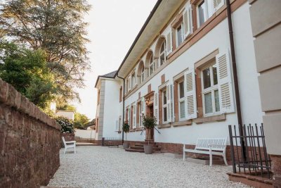 Exklusive Villa am Neckar: 350m2 auf zwei Ebenen mit 200m2 Terrasse