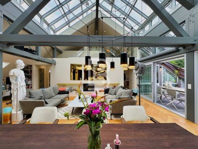 Großzügige Maisonette-Wohnung mit Loft-Charakter in einer Jugendstilvilla