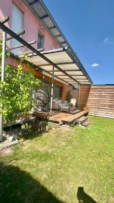 Modernes Reihenendhaus in ruhiger Lage
