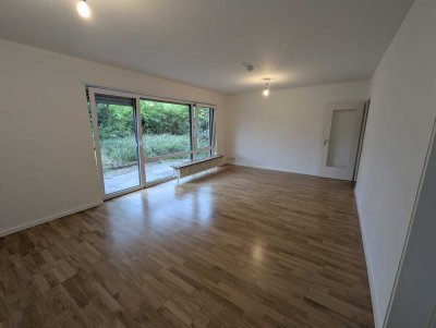 Frisch renoviert und bezugsfrei: Schicke 2-Zimmer-Souterrain-Wohnung in Knielingen