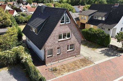 Modernisiert und großzügig - Familienparadies mit separatem Gästehaus und Traumgarten