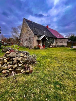 Feldsteinhaus im Grünen — Möbliertes Wohnen  in Klosterdorf