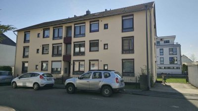 +++ Gepflegte Dachgeschoss-Wohnung mit großem Wohnzimmer +++