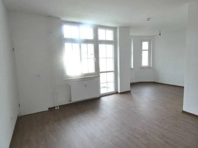 *** Modernisierte 2-Zi-Altbauwohnung im beliebten Luisenhof! Küchenübernahme möglich ***