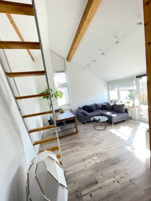Charmante 2-Zimmer-Dachgeschosswohnung mit TG inkl. Wallbox