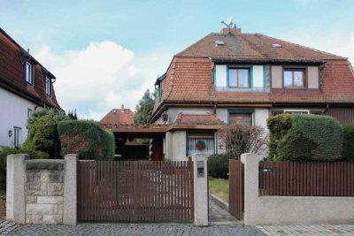 *3,5-Zi. zum modernisieren* Kleine Doppelhaushälfte mit Terrasse, Garten, Garage und Carport
